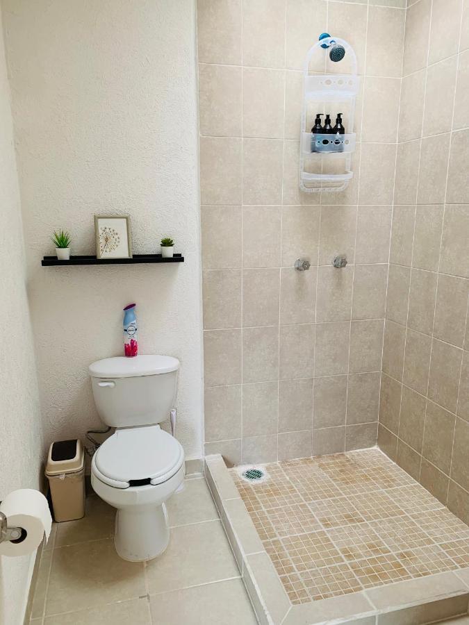 Franks House Apartment "Shared House" Cancún Exterior foto